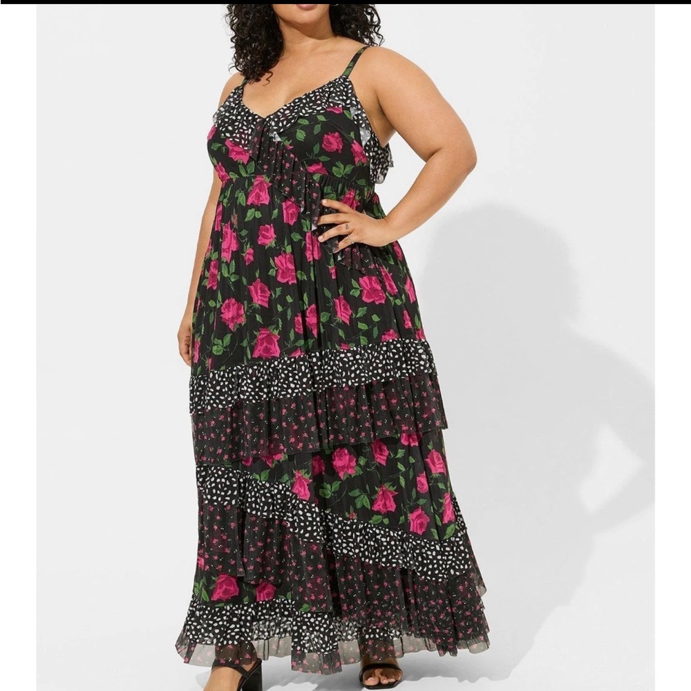 Size 1 Betsey Johnson x Torrid edgy floral maxi dress black roses plus